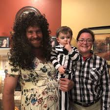 Beetlejuice is the stage name of american actor and comedian, lester green, who is known for his short height and small head due to microcephaly and one of stern's best guests, beetlejuice sang the original song 'this is beetle' on the show in late 2004 and was awarded his own talk show by the. Barbara Adam And Baby Beetlejuice Beetlejuice