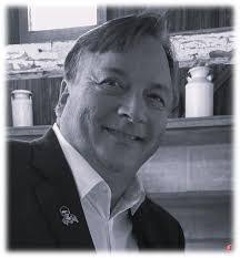 Geoffrey Mansfield's Instagram, Twitter & Facebook