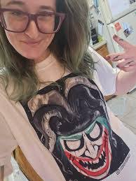 Stef Parker's Instagram, Twitter & Facebook