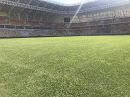 Spor toto süper lig ekiplerinden yeni malatyaspor, kentte toplanarak yeni sezon. Yeni Malatyaspor Saha Zeminini Paylasti