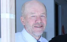 Former Bendigo South East College principal Ernie Fleming used his position  to employ and promote family members and used 'public funds as he saw fit',  Victorian Ombudsman finds