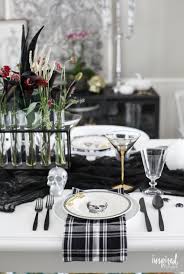 Get some elegant halloween table decor inspiration with this black, red and gold halloween table setting. The Ultimate Spooky Chic Halloween Table Decorations Ideas