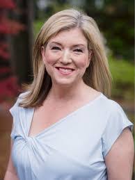 Jen Jordan's Instagram, Twitter & Facebook