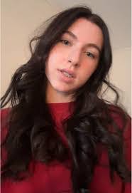 Silvia Ayon's Instagram, Twitter & Facebook