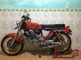 Bahkan kini hampir setiap kota terutama di jawa memiliki komunitas honda cb. Motor Tiger Tilam Modif Cb 100 Motor Di Carousell