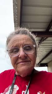 Cooking Swinging Chicken with Swamp People