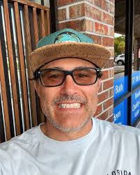 Lance Willard's Instagram, Twitter & Facebook