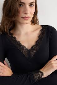 Maglia scollo a V: in modal con cashmere ultralight