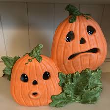 Vintage Scared Pumpkin Handpainted Ceramic Jack O Lantern Light Up Halloween Halloween In 2020 Up Halloween Hand Painted Ceramics Light Up Pumpkins