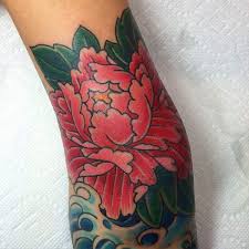 Les tatouages de plumes sont unisexes et peuvent être faits. Tatouage Pivoine 15 Tatouages Sur La Fleur De Pivoine Salon Du Tatouage
