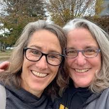 Loretta Rader's Instagram, Facebook & TikTok