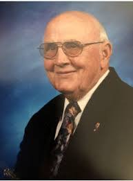 Everett Howell's Instagram, Twitter & Facebook