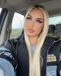 BRIONY LOUISE (@briony.campbell) · Instagram 照片和视频