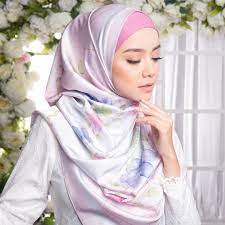 Damar yang berprofesi sebagai pengacara yang memiliki sifat dingin dan tertutup pada lawan jenis suatu hari harus bertemu nada yang berstatus sebagai sepupu. Impian Jadi Kenyataan Mira Filzah Terpilih Pengacara Nona 2018