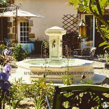 37 Mentions J Aime 0 Commentaires Decoration Maison Et Jardin Provence Retrouvee Sur Instagram Ambiance Provencale Da In 2020 House Styles Home Decor Mansions