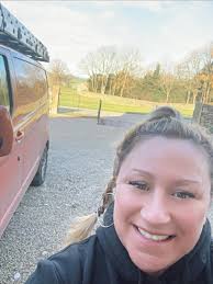 When Belle gets the memo but Clive thinks uv said walkies 👀😂🫶🏼  #christmasmovies #bullyofinstagram #mumandson #dog #doglife #easy  #furbabies 🎄🎄🎄🫶🏼❤️🫶🏼❤️