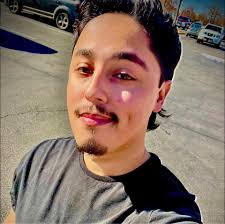 How is Buggy alive after being stabbed by Crocodile's poison claw?