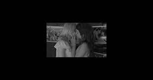Log in to see photos and videos from friends and discover other accounts you'll love. Carol La Vie D Adele Mulholland Drive Les Romances Lesbiennes A Cannes Premiere Fr