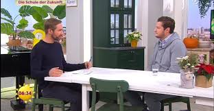 775,133 likes · 71,771 talking about this. Zukunft Digitale Bildung Nico Colsman Im Fruhstucksfernsehen