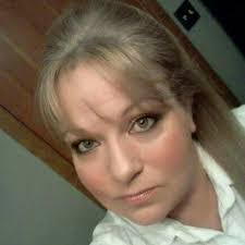 Sherry Yow's Instagram, Twitter & Facebook