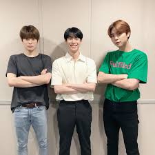 Yeah, yeah / i like shinin', you be lyin' / i be grindin', you waste time / know you wanna roll with me / 'cause you know i put it down / when i show up, i'm the one. Winwin Seo Youngho And Yuta Image 6039603 On Favim Com