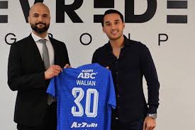 Inilah pembuktian ezra walian sebagai striker tajam kelas eropa garuda legend team official : Officially Dressed As Persib Ezra Walian Will Be Combined With Beckham