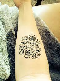 Meaningful Music Mother Daughter My Mom And I Have Matching Tattoos With The Composition Of A Sentimental Line In A Son Tattoos Trendy Tattoos Tattoo Quotes