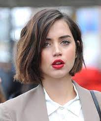 Herrliche Kinnlange Bob Frisuren 2018 Fur Frauen Herrliche Kinnlange Bob Frisuren 2018 Fur Frauen Bob Frauen Fr Bob Frisur Bob Frisur 2018 Frisuren 2018