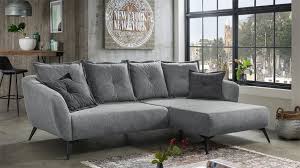 Wohnlandschaft brooklyn ausstellungsstück, selbstabolung in der filiale xxxlutz wien 21 brünnerstraße 57a ein kauf ist nur direkt in der angeführten filiale möglich. Ecksofa Baggio Sofa Wohnlandschaft Grau Mit Kissen 277x162 Sofa Wohnlandschaft Ecksofa Moderne Wohnzimmerideen