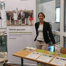 Talente Gesucht Heute Auf Der Berufswahlmesse In Der Gesamtschule Bochum Mitte Sharedichdrum Suit Jacket Single Breasted Suit Jacket Jackets