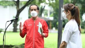 Untuk memberikan efek perlindungan optimal, dua dosis vaksin sinovac diberikan dalam rentang 28 hari atau tiga minggu. Pemerintah Benahi Kendala Awal Pelaksanaan Vaksinasi Covid 19