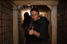 2015 • боевики, триллеры • 1 ч 56 мин • 16+. Sicario 2015 Filmaffinity