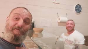 Fortuna Beach Marina di Pisa e Michael Simonini Cibb Pro che nonostante un  braccio infortunato riesce sempre a dare il top.....consigliato