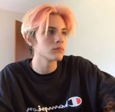 Noen Eubanks Tiktok Boy Hairstyles Eboy Hair Pretty People