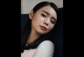 Read between the bylines