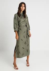 And Less Albertino Dress Robe Chemise Dusty Olive Zalando Fr Dress Robes Fashion Clothes