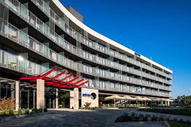 This stylish and comfortable hotel in oslo is a short walk from the city's bustling main street karl johan. Park Inn By Radisson Zalakaros Hotel Spa Zalakaros