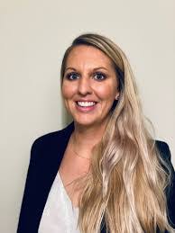 Sandra Confer's Instagram, Twitter & Facebook