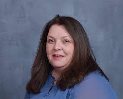 Julie Rose's Instagram, Twitter & Facebook