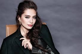 Neslihan Atagul Turkish Women Beautiful Hollywood Girls Girl Photos