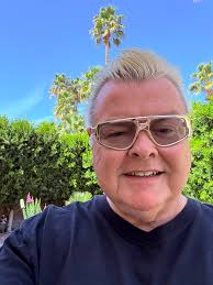 Last Frontier Belvedere in Bloodstone 🩸🗿(2025) with custom rx black  transitions lenses. These frames caught my eye when looking for a frame for  prescription lenses. I appreciate the combo of black, burgundy