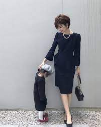 先週末は息子の卒園式でした 息子もこうして抱っこして写真を撮りましたが 制服姿はsns上に載せられないので娘との写真を 息子はいつまで抱っこさせてくれるかな ちなみにこれは背中です 前も後ろも同じような体型なのですが ママスタイル