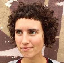 If you bored from your long hair, you need a new hairstyle. Hairstyles