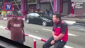 Beliau berasal dari kuala ibai, kuala terengganu, terengganu. Penangan Pengumuman Pakcik Bahari Metrotv