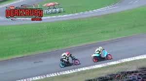 Motor drag beat warna hijau toska : Roadrace Matic Scoopy Vs Beat Vs Mio Youtube