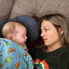 Belinda Snow's Instagram, Twitter & Facebook