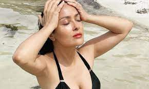 2 сентября 1966, коацакоалькос, веракрус). Salma Hayek Calls Her Bikini Pics On Instagram Liberating