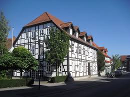 Hier, rund 10 km vom zentrum entfernt, profitieren sie von einer absolut idyllischen. Datei Salzkotten Lange Strasse 11 Jpg Wikipedia