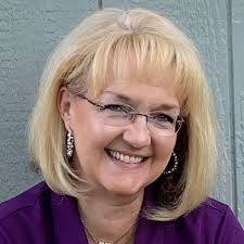 Darla Cote's Instagram, Twitter & Facebook