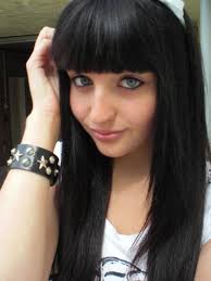 The emo hairstyles, an appearance of the popular punk music culture, too went through many ups and downs but still holds a strong appeal for guys and the emo culture which started way back in the 1980s has come a long way in all these years. 25 Cute Emo Hairstyles For Girls For Long Short Curly Hairs 2020